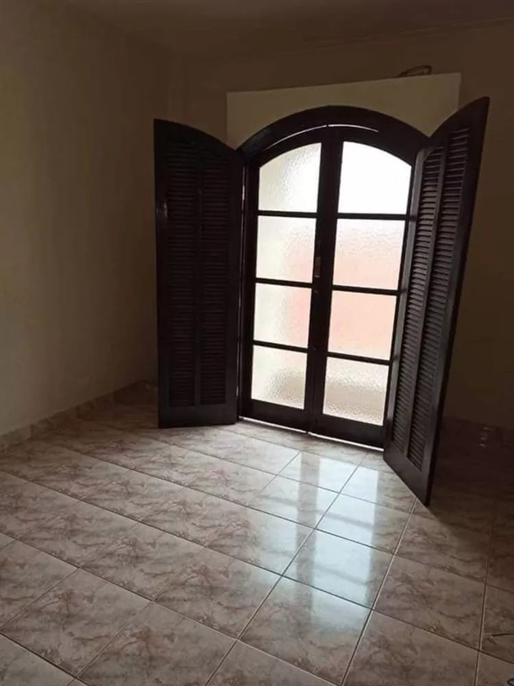 Sobrado à venda com 3 quartos, 198m² - Foto 7