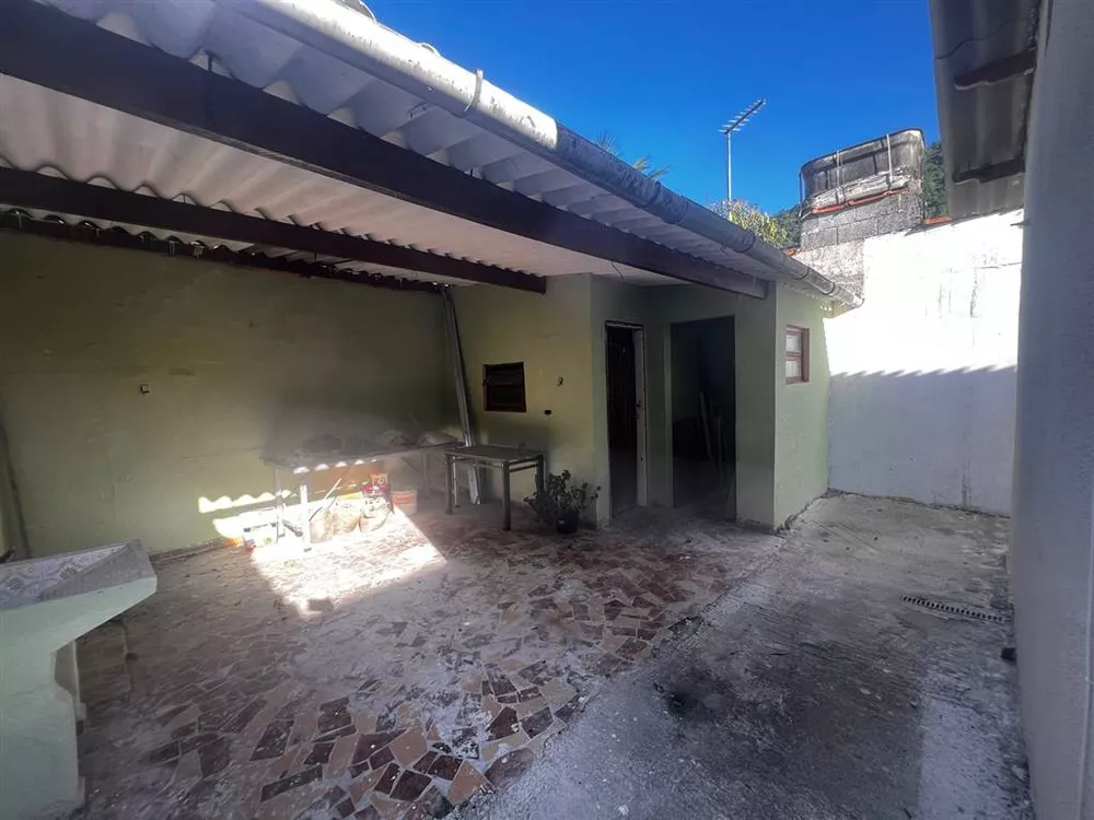 Casa à venda com 2 quartos, 141m² - Foto 6