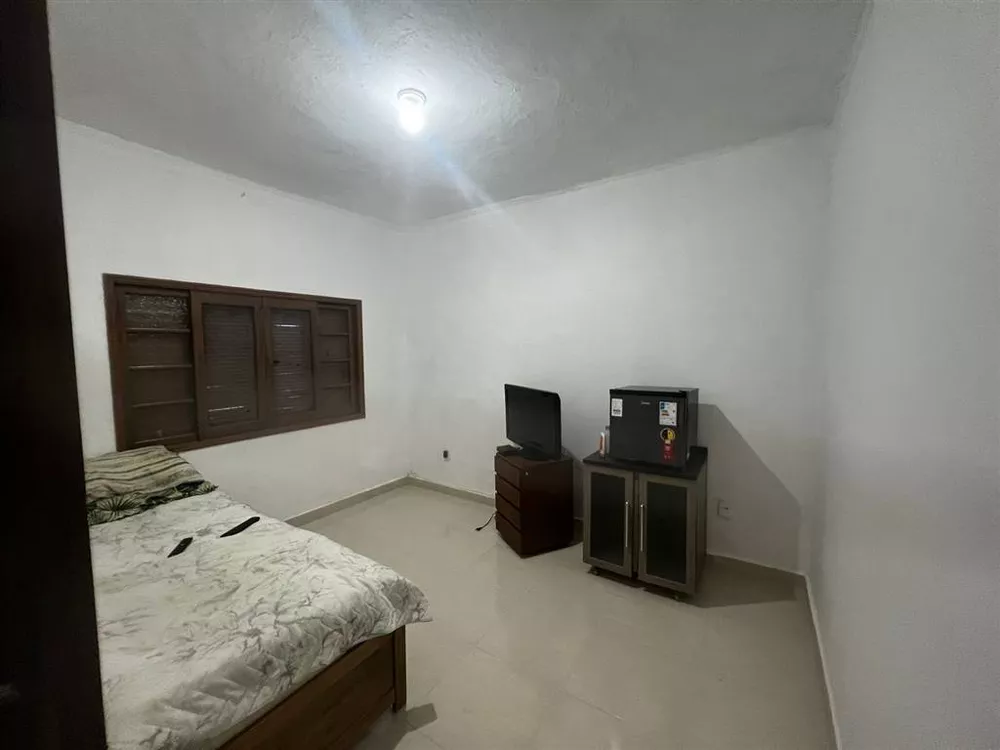 Casa à venda com 2 quartos, 141m² - Foto 7