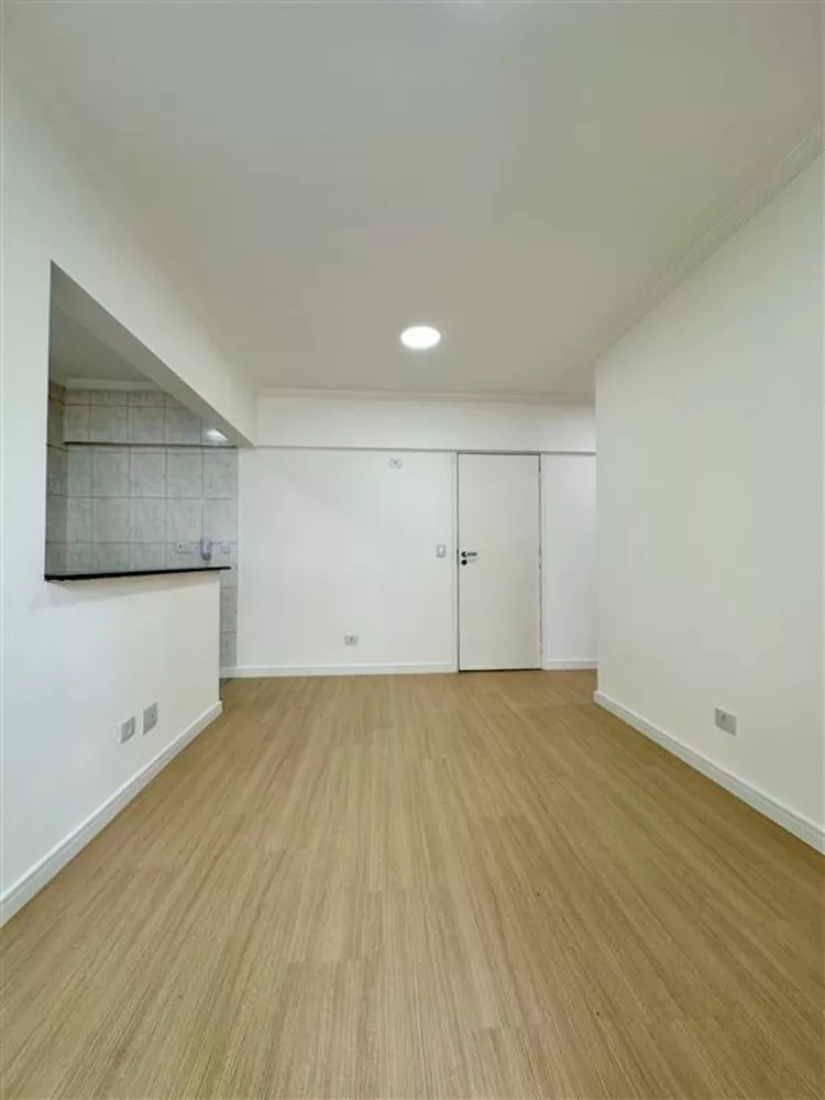 Apartamento à venda com 1 quarto, 40m² - Foto 5