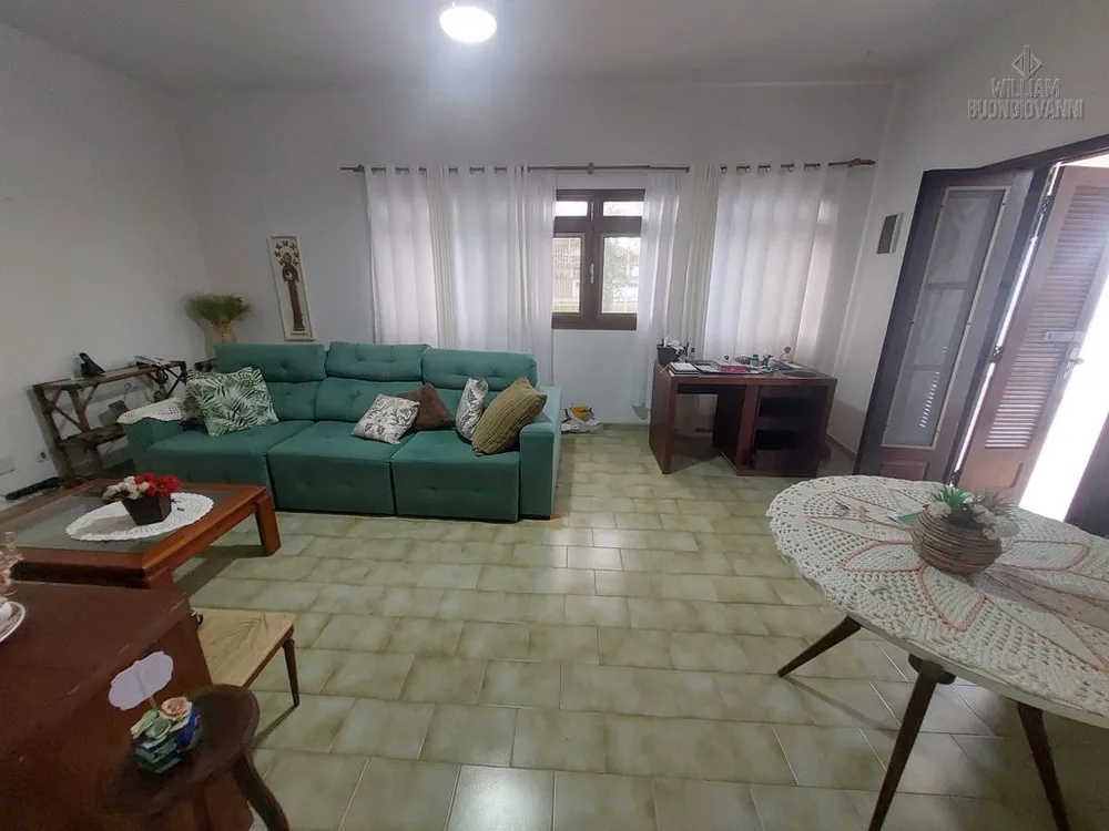 Casa, 4 quartos, 179 m² - Foto 1