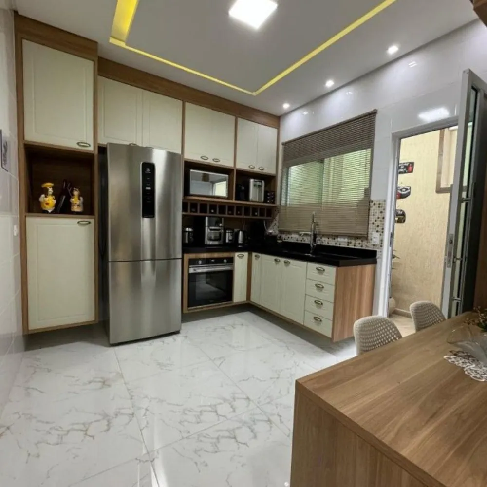 Casa, 2 quartos, 255 m² - Foto 1