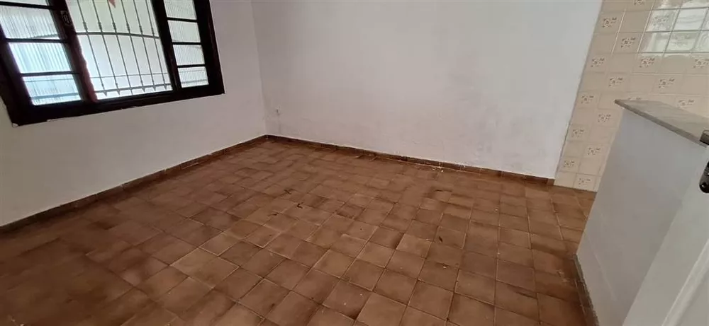 Casa à venda com 2 quartos, 75m² - Foto 4