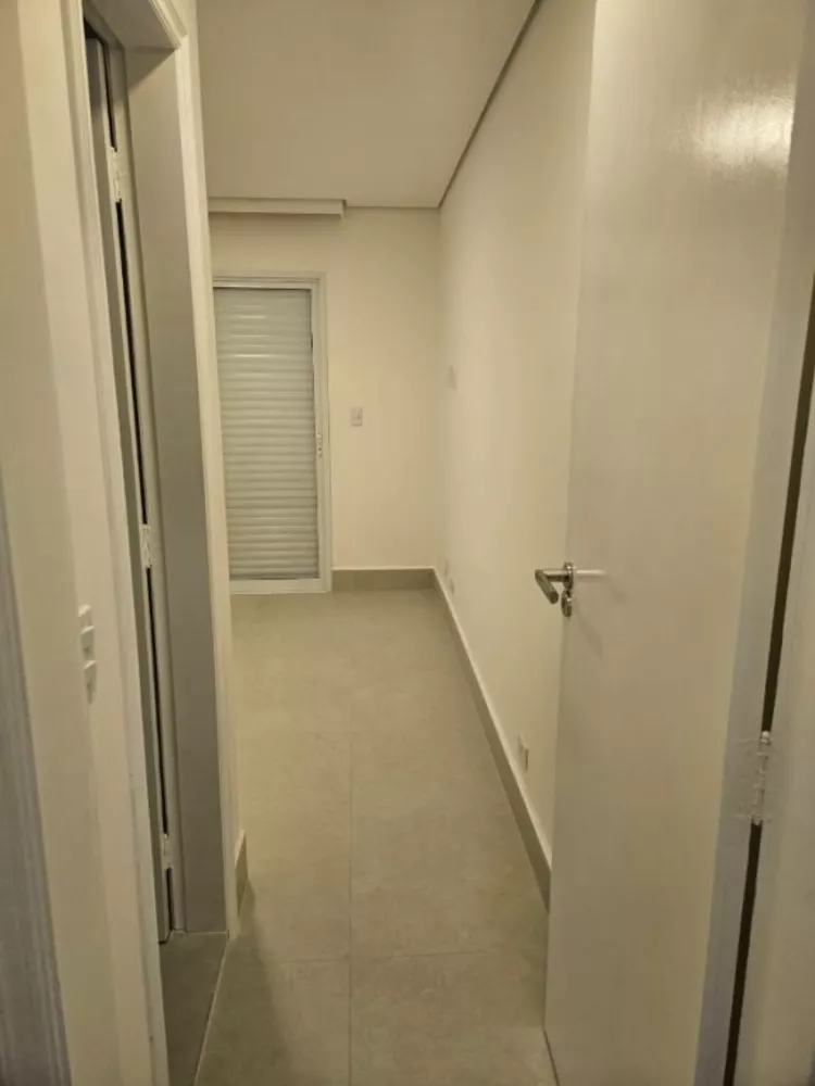 Apartamento à venda com 3 quartos, 145m² - Foto 2