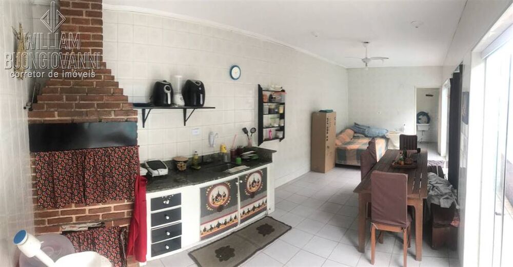 Casa à venda com 3 quartos, 159m² - Foto 1