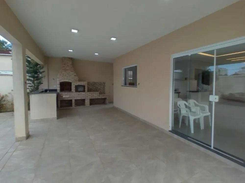Casa, 4 quartos, 297 m² - Foto 2