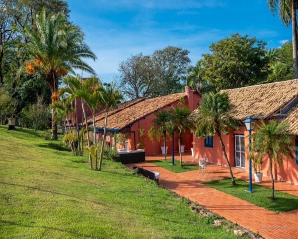 Casa à venda com 7 quartos, 59550m² - Foto 1