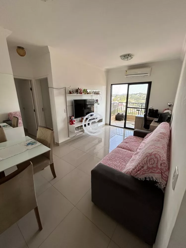 Apartamento à venda com 2 quartos, 75m² - Foto 2