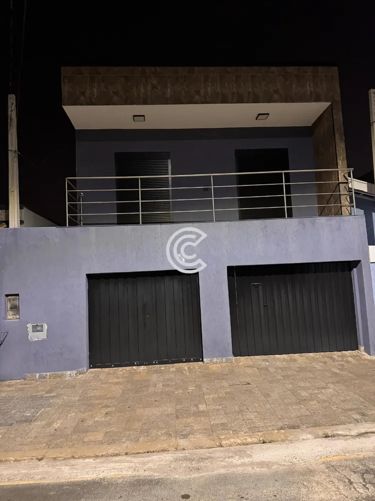 Casa, 3 quartos, 190 m² - Foto 1