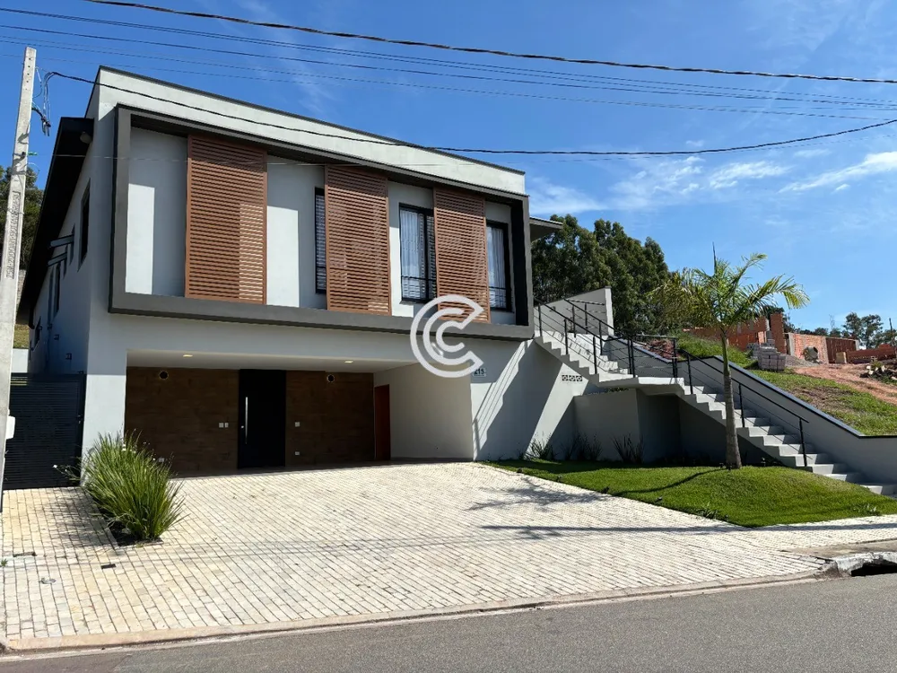 Casa, 3 quartos, 272 m² - Foto 1