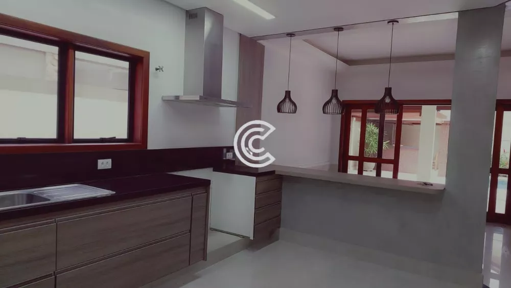 Casa à venda com 5 quartos, 360m² - Foto 4