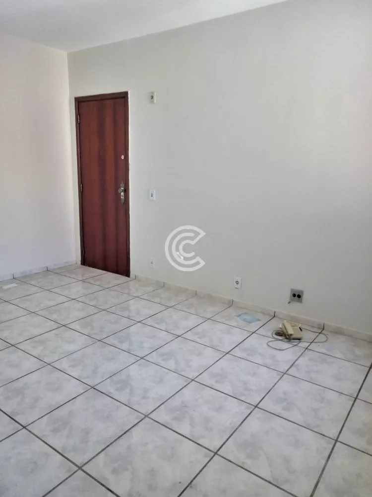 Apartamento à venda com 2 quartos, 65m² - Foto 4