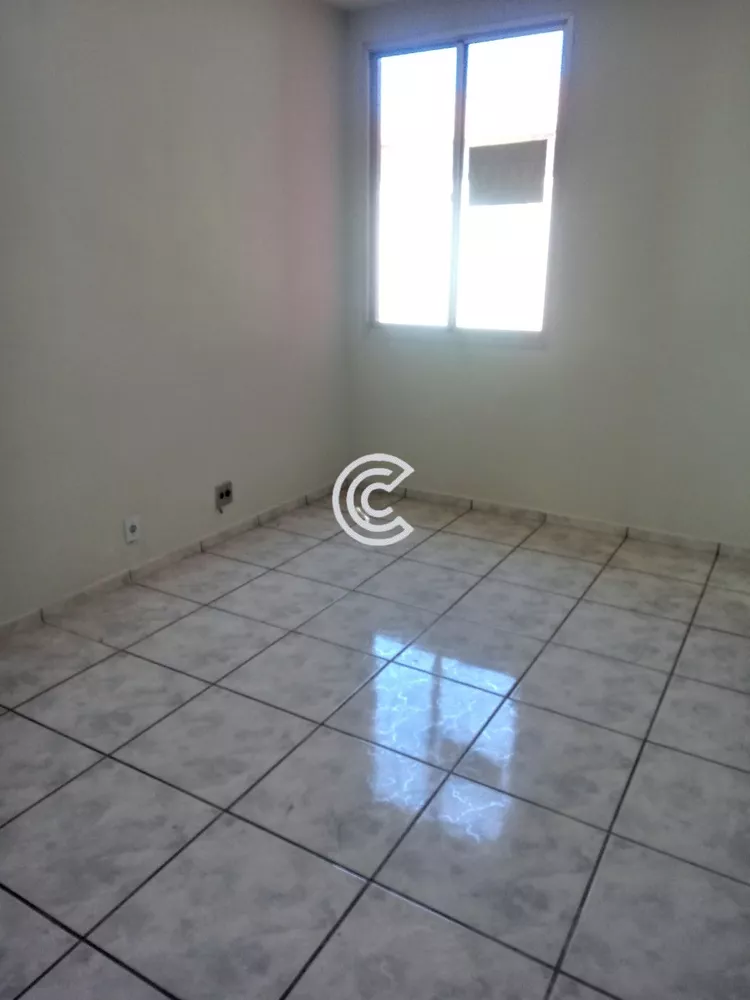 Apartamento à venda com 2 quartos, 65m² - Foto 2