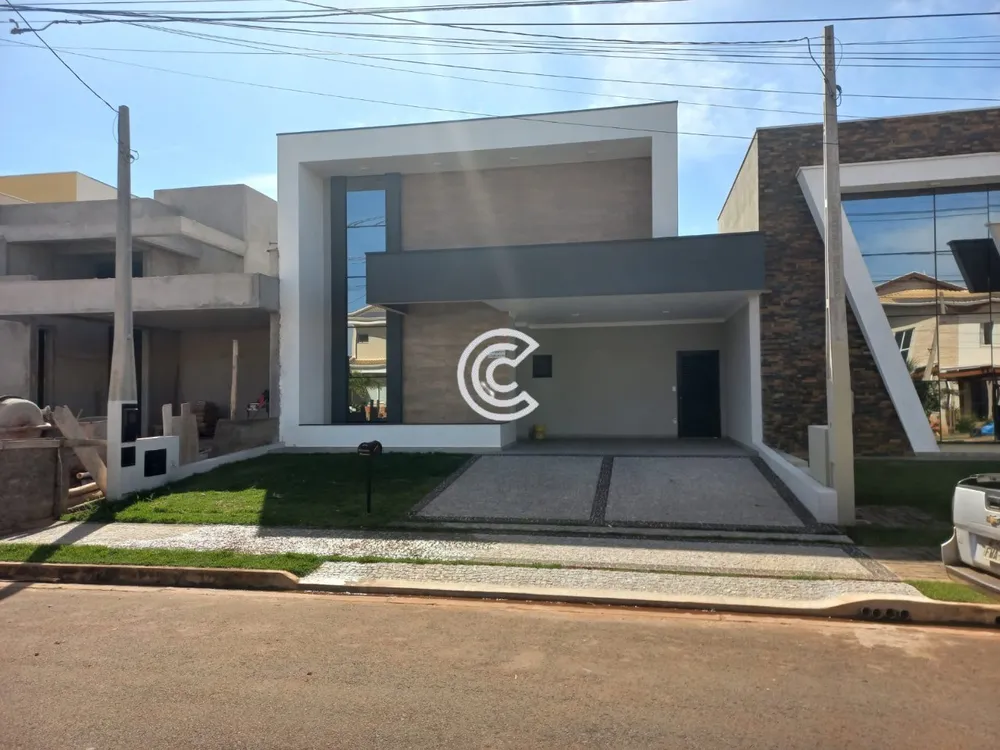 Casa, 3 quartos, 300 m² - Foto 1