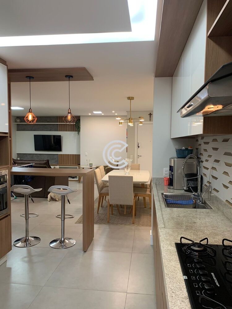 Apartamento à venda com 3 quartos, 106m² - Foto 1