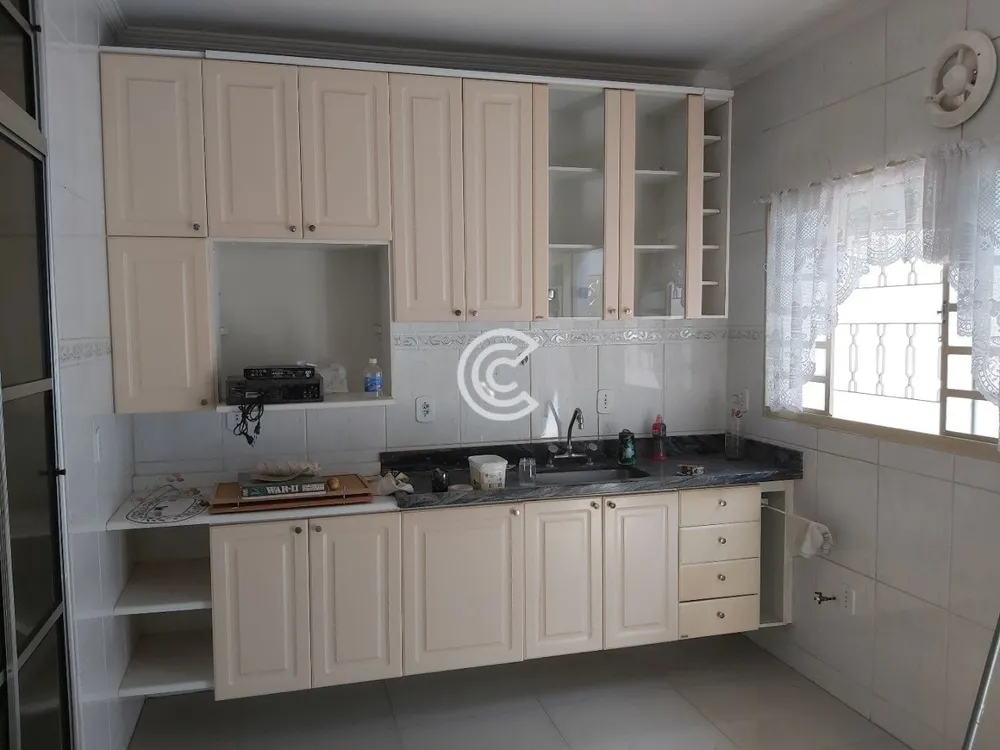 Casa, 3 quartos, 250 m² - Foto 8