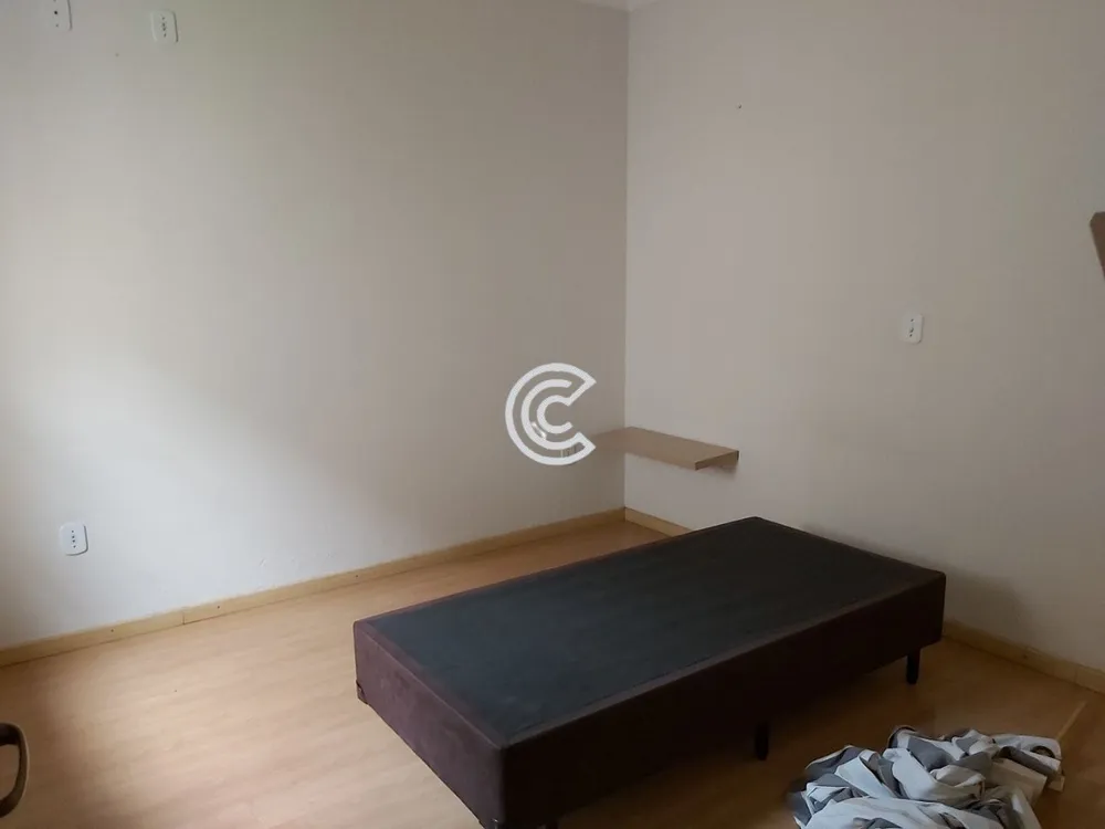 Casa, 3 quartos, 250 m² - Foto 2