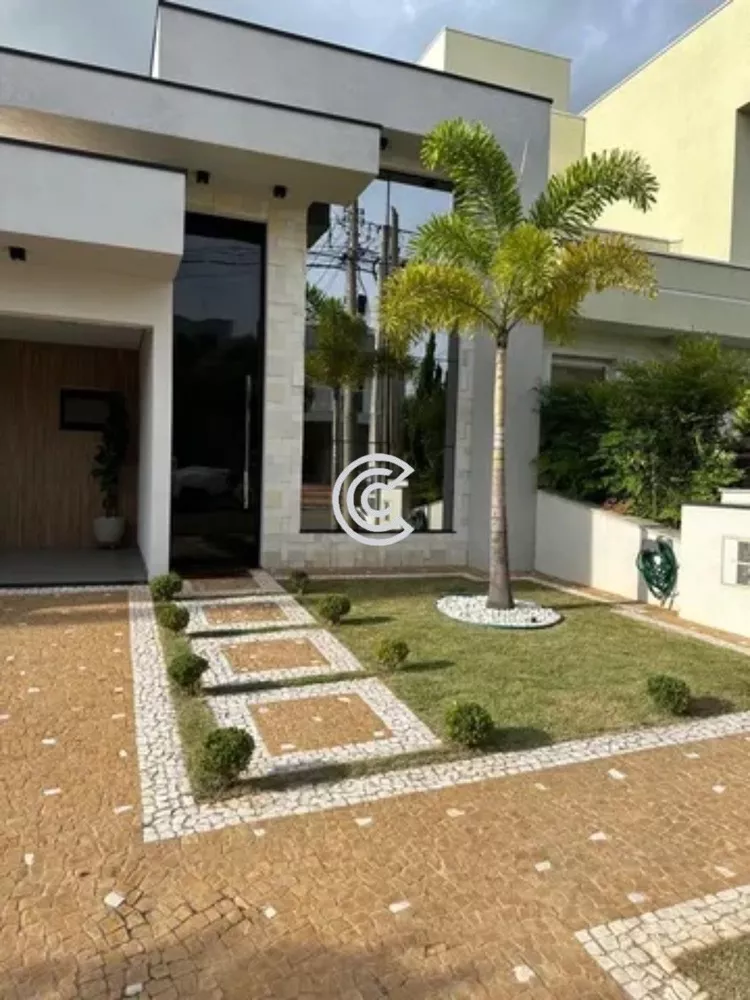 Casa à venda com 3 quartos, 250m² - Foto 2