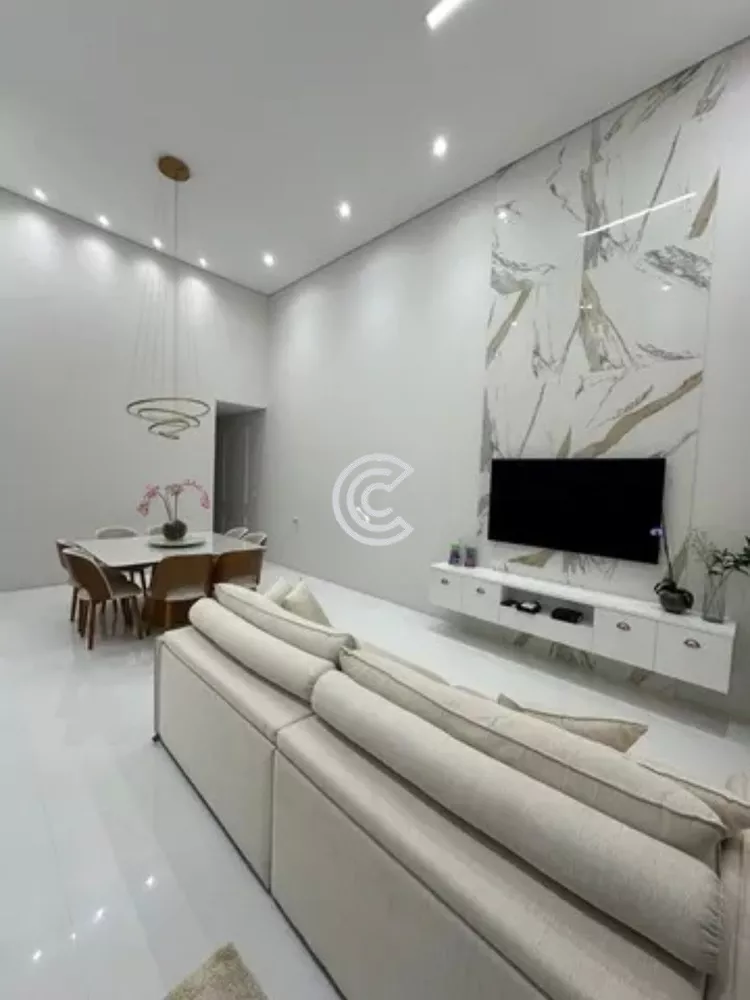 Casa à venda com 3 quartos, 250m² - Foto 4