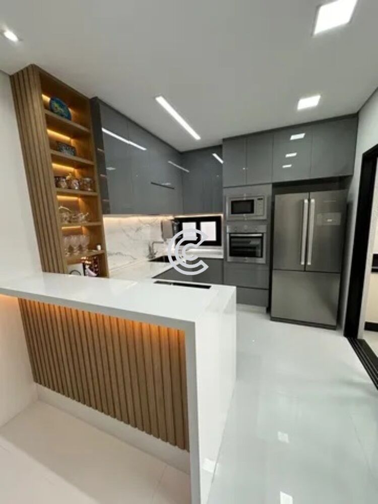 Casa, 3 quartos, 250 m² - Foto 6