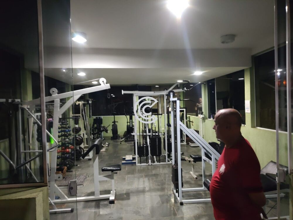 Apartamento à venda com 2 quartos, 57m² - Foto 3