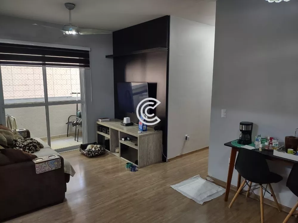 Apartamento à venda com 3 quartos, 77m² - Foto 1