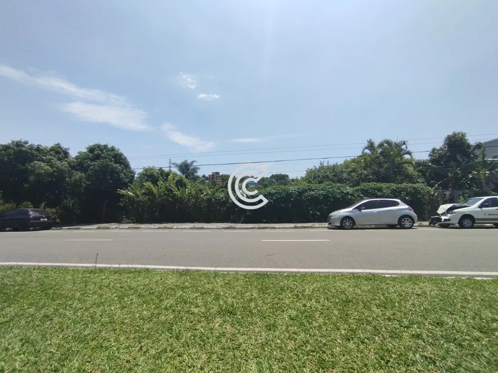 Loteamento e Condomínio, 1900 m² - Foto 1