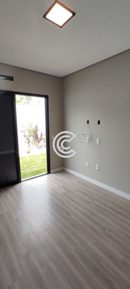 Casa à venda com 3 quartos, 300m² - Foto 28