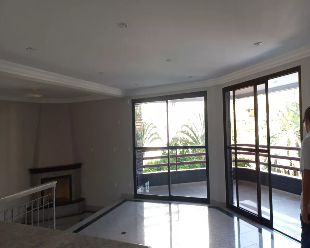 Apartamento à venda com 4 quartos, 200m² - Foto 3