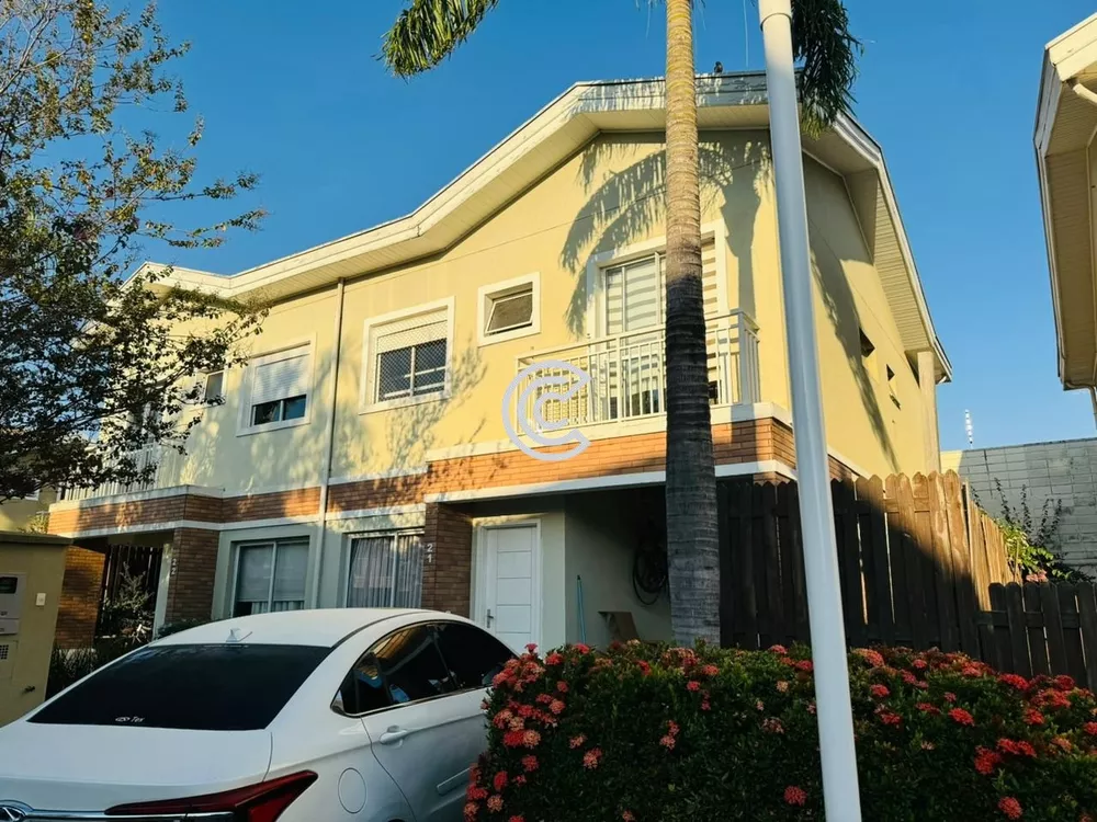 Casa, 4 quartos, 137 m² - Foto 1