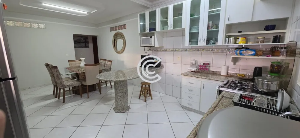 Casa, 3 quartos, 350 m² - Foto 2