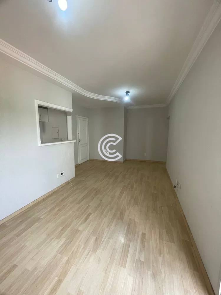 Apartamento à venda com 2 quartos, 70m² - Foto 2