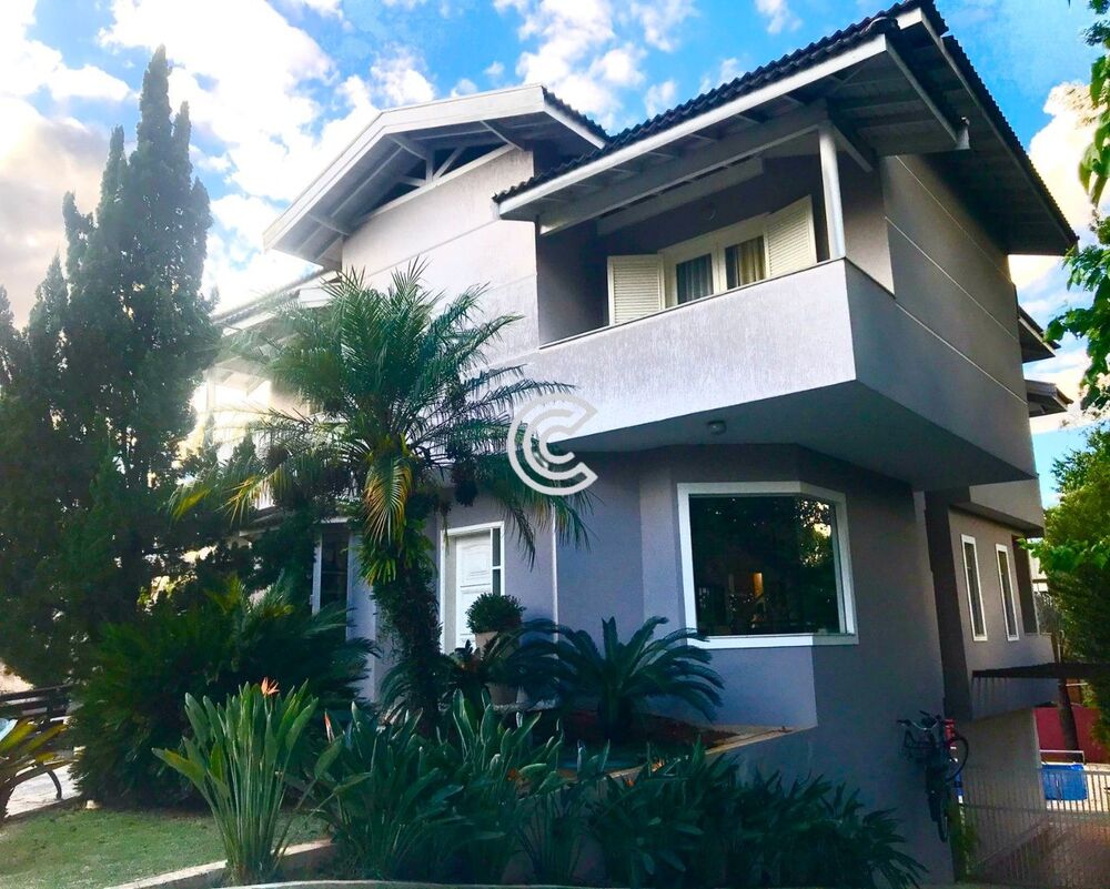 Casa à venda com 4 quartos, 500m² - Foto 2