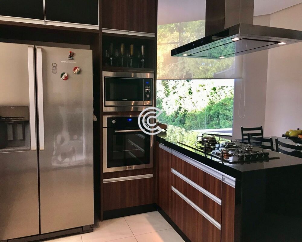 Casa à venda com 4 quartos, 500m² - Foto 3