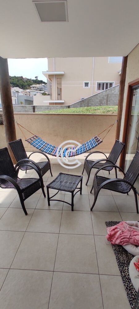 Casa à venda com 3 quartos, 300m² - Foto 8
