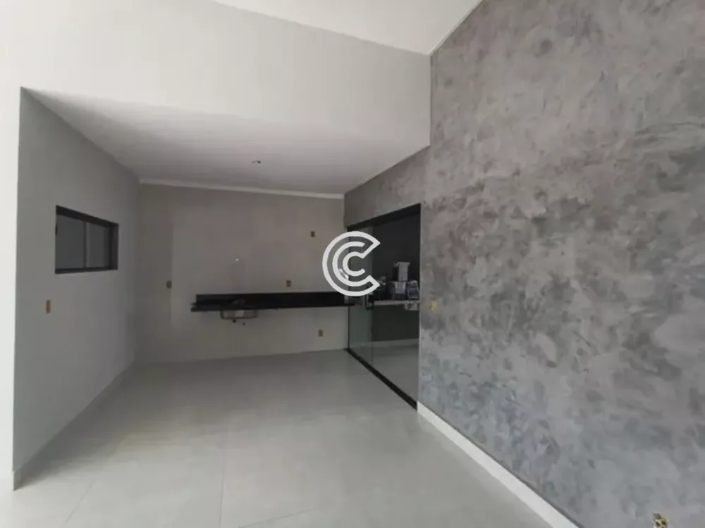 Casa à venda com 2 quartos, 160m² - Foto 2