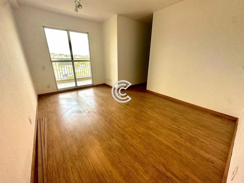 Apartamento à venda com 3 quartos, 80m² - Foto 1