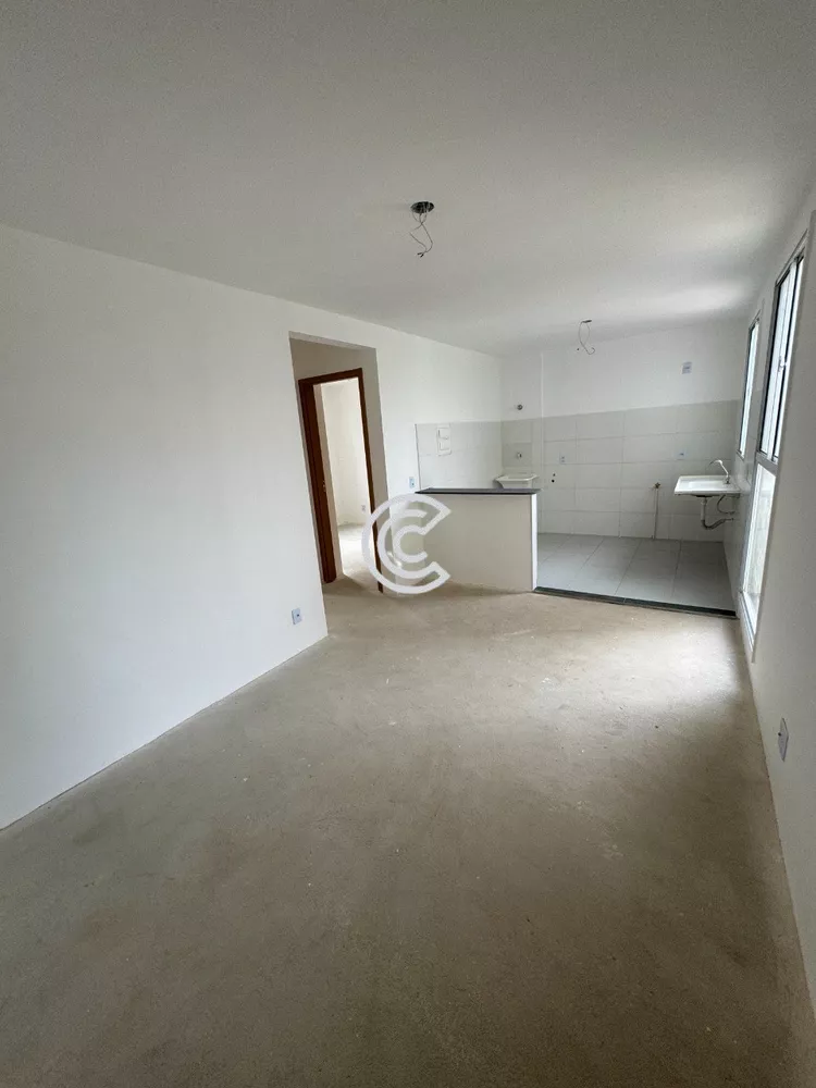 Apartamento à venda com 2 quartos, 44m² - Foto 3