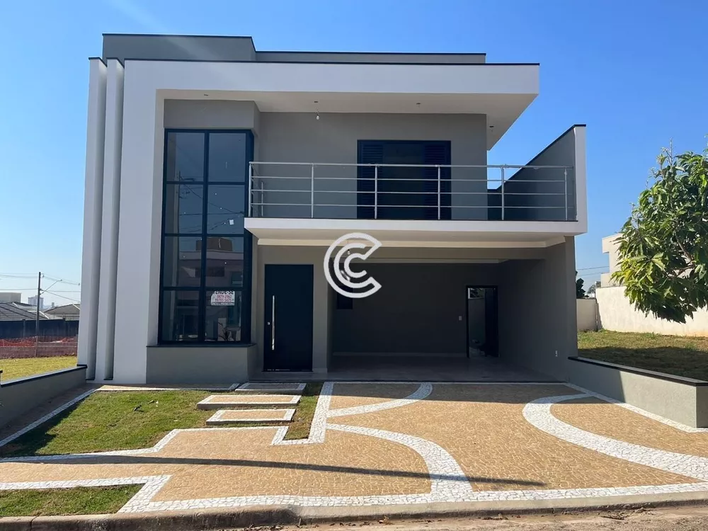 Casa à venda com 3 quartos, 250m² - Foto 2