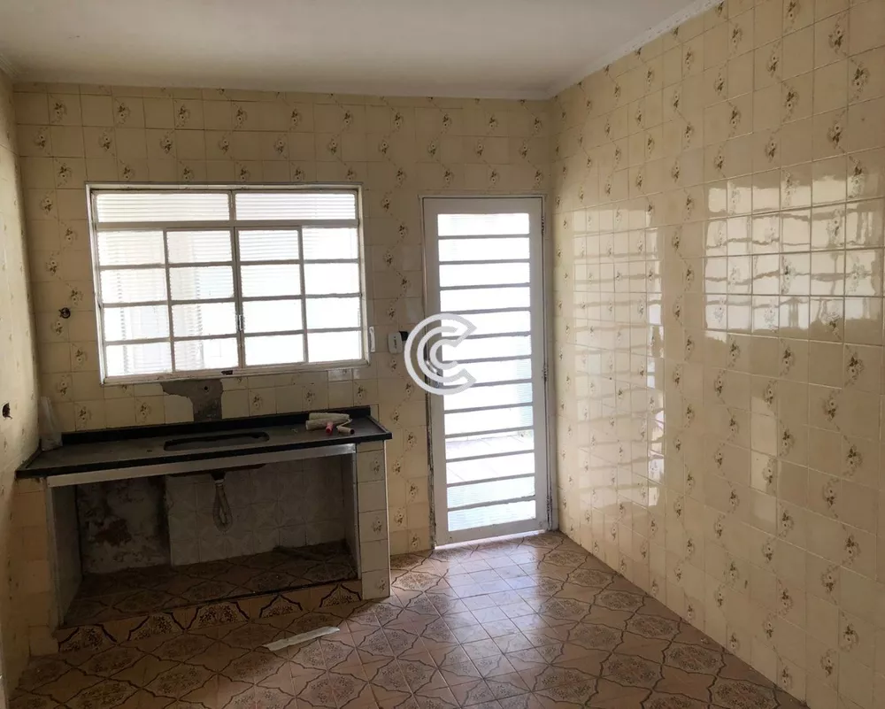 Casa à venda com 3 quartos - Foto 4