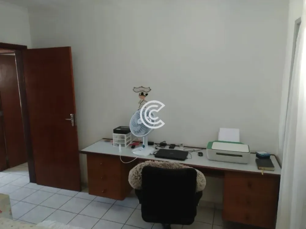 Casa, 3 quartos, 325 m² - Foto 1