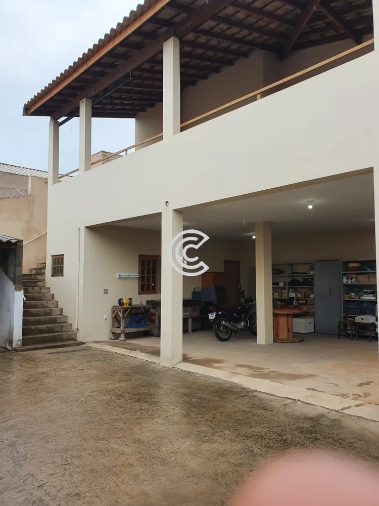 Casa, 3 quartos, 305 m² - Foto 3