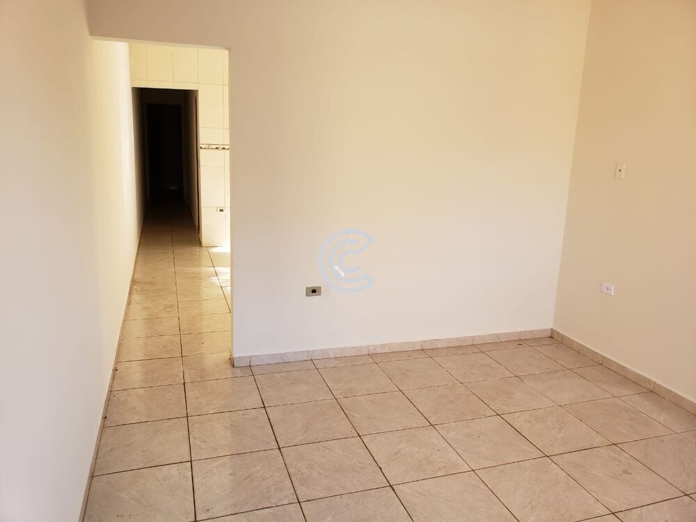 Casa à venda com 2 quartos, 125m² - Foto 2
