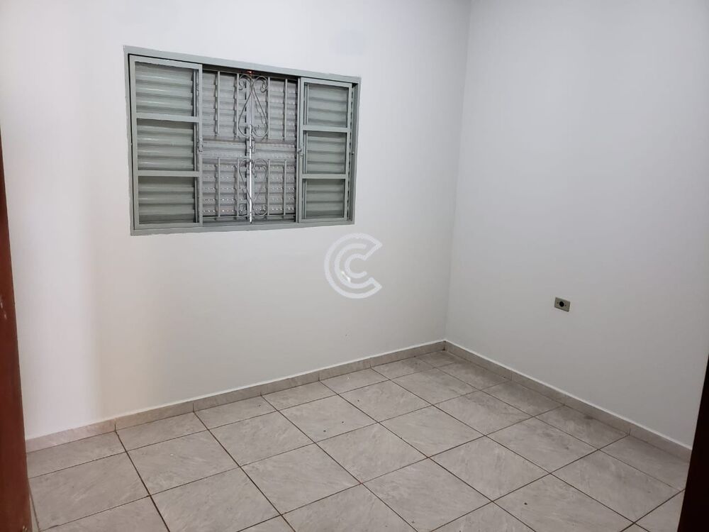 Casa à venda com 2 quartos, 125m² - Foto 1