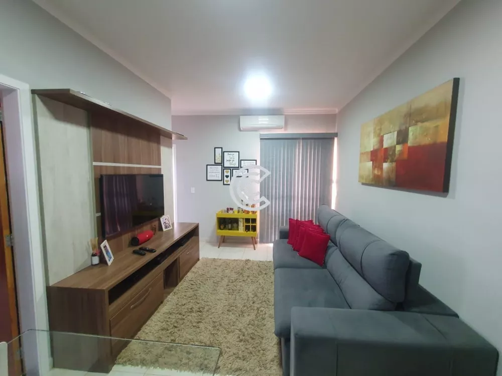 Apartamento à venda com 2 quartos, 77m² - Foto 1