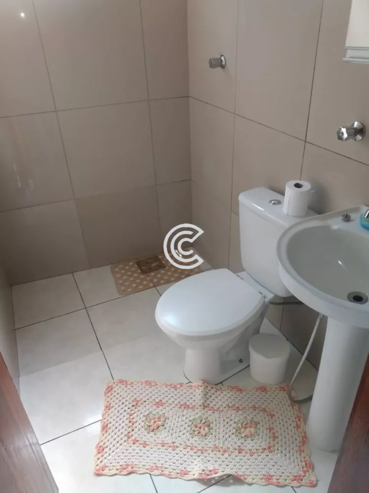 Casa à venda com 2 quartos, 210m² - Foto 2