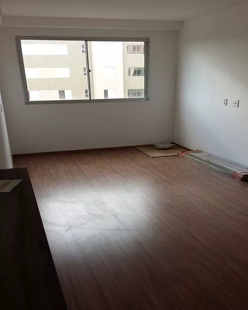 Apartamento à venda com 2 quartos, 45m² - Foto 3