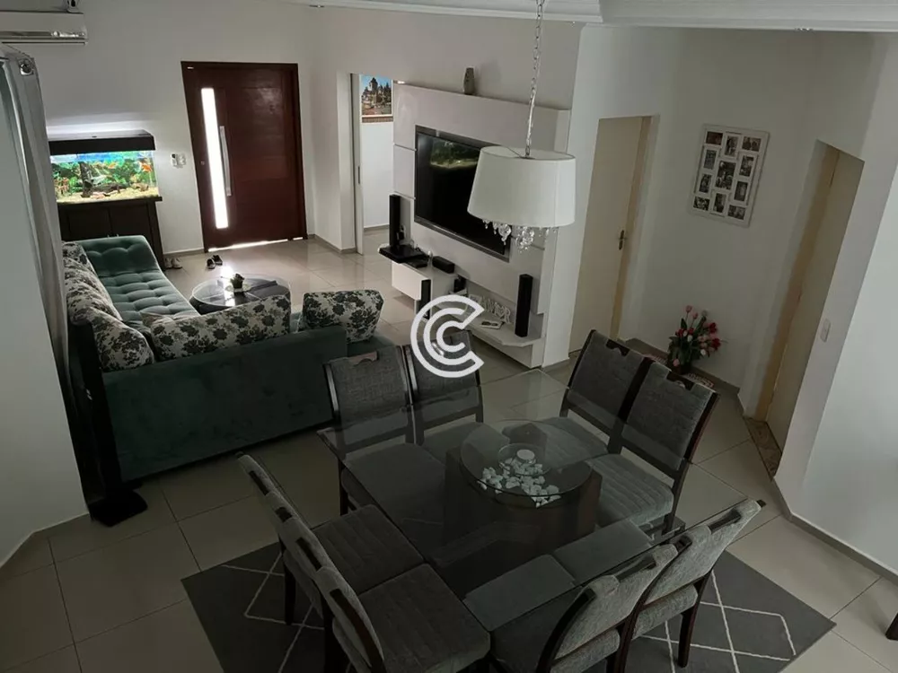 Casa à venda com 4 quartos, 250m² - Foto 5