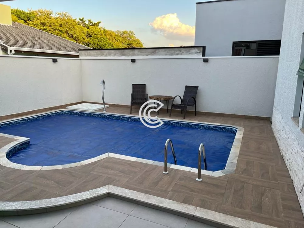 Casa à venda com 4 quartos, 250m² - Foto 7