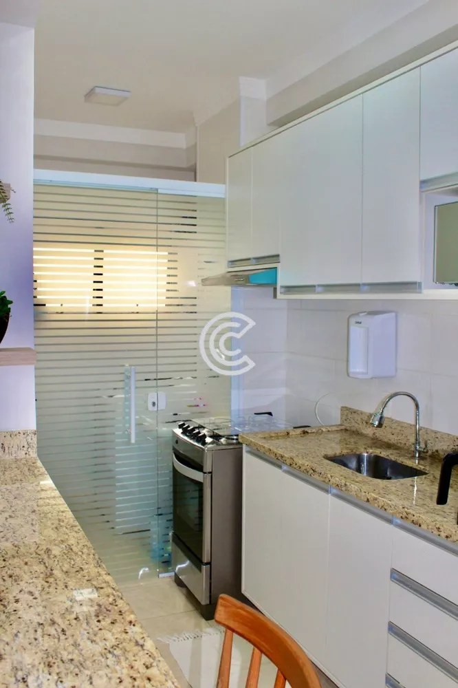 Apartamento à venda com 2 quartos, 67m² - Foto 3